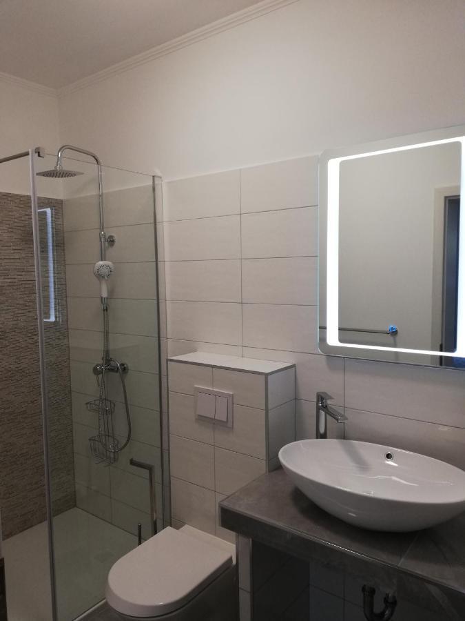 Apartments Tinjarosa Mundanije Екстериор снимка